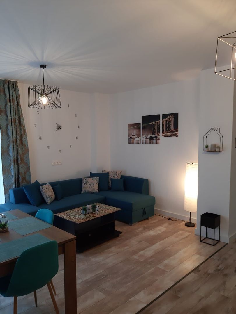 Apartament cochet in spate la Mall