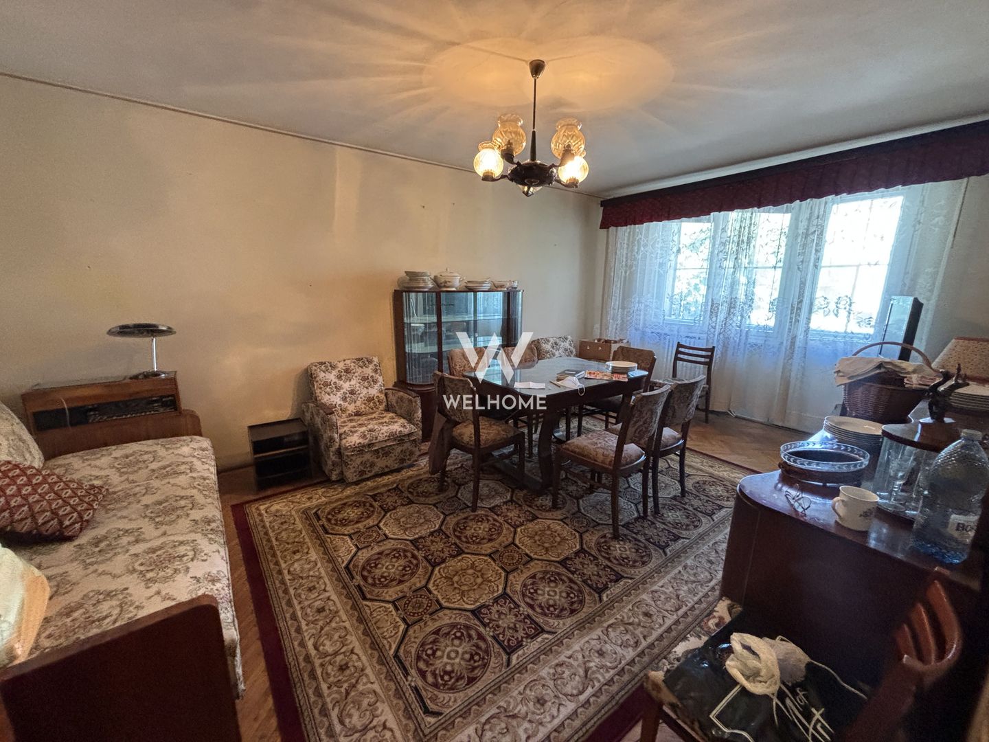 Apartament 2 camere DECOMANDAT - Etaj 1 - Pivniță - zona Bd. V. Milea
