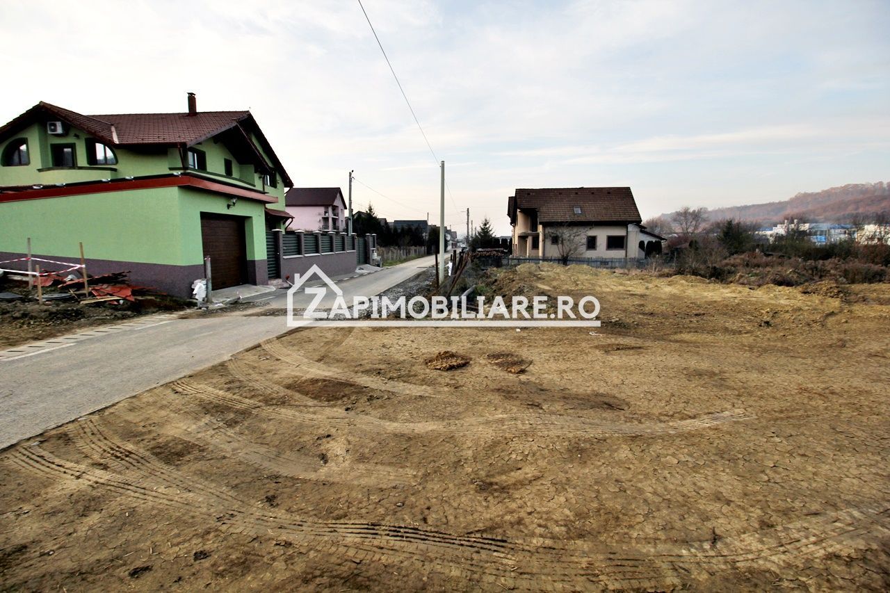 Teren pentru casă cu uilităti si asfalt 830 mp.deschidere 17