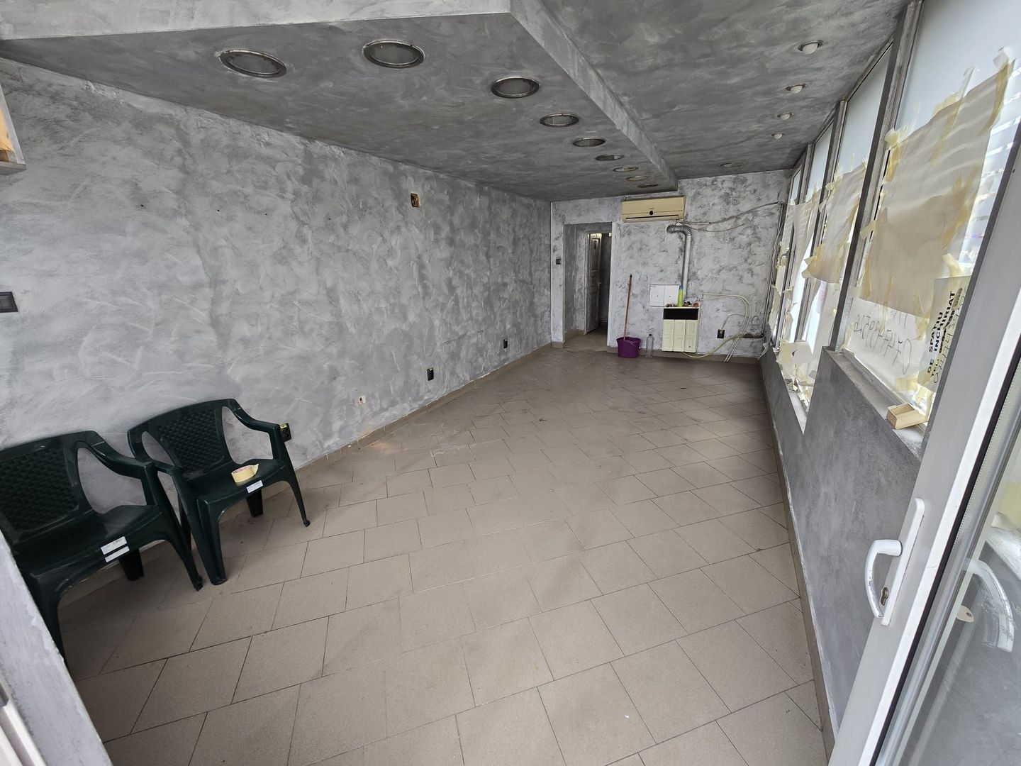 Spatii comerciale in Zona Dacia cu supafata de 40-30-20 mp