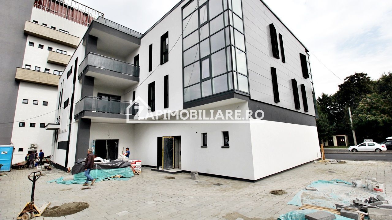 Spatiu comercial si birouri 70-300mp la parter ,zona Gh.Doja