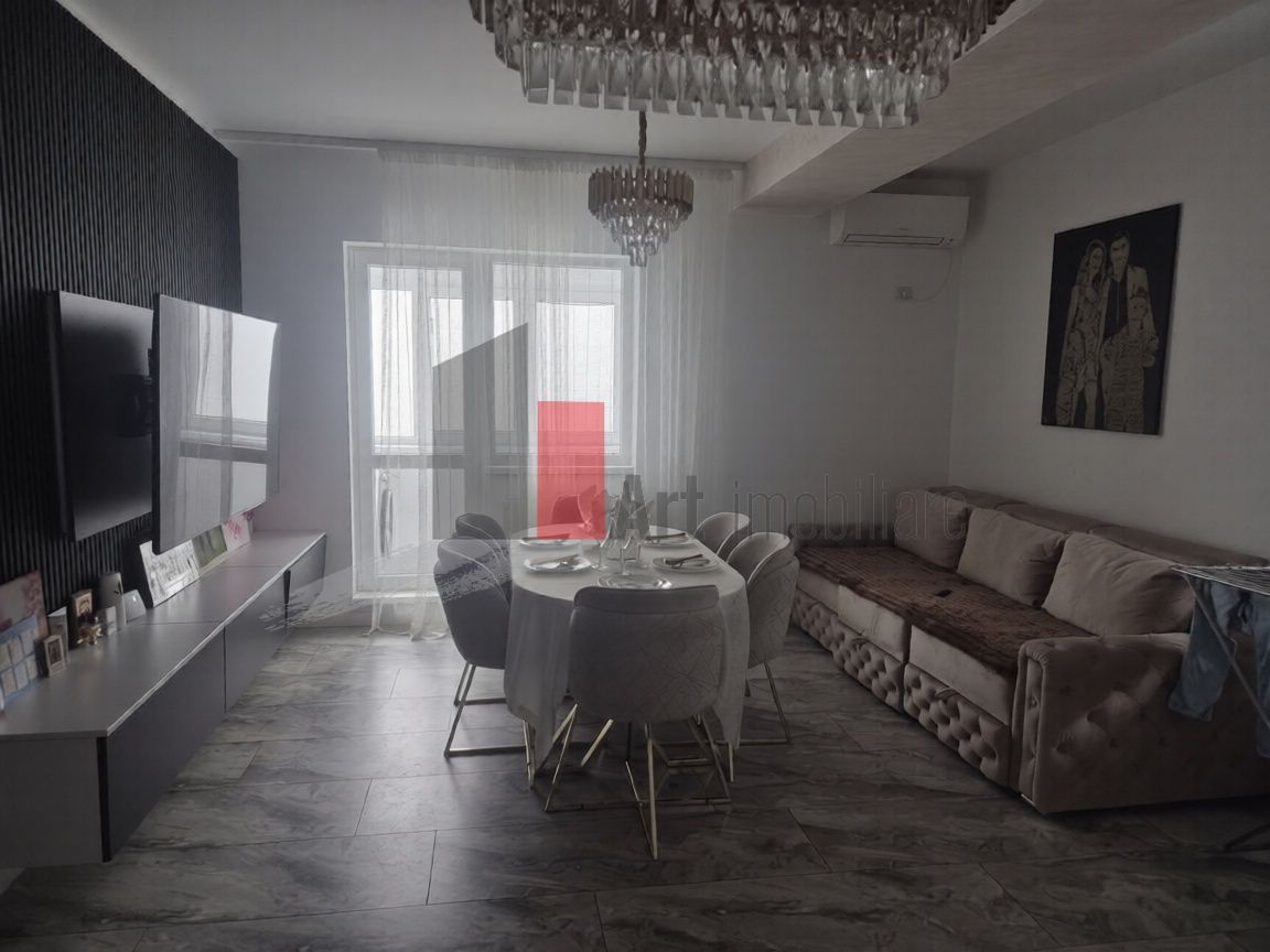 Vanzare apartament 3 camere 70 mp-Weiner Palada+loc de parcare
