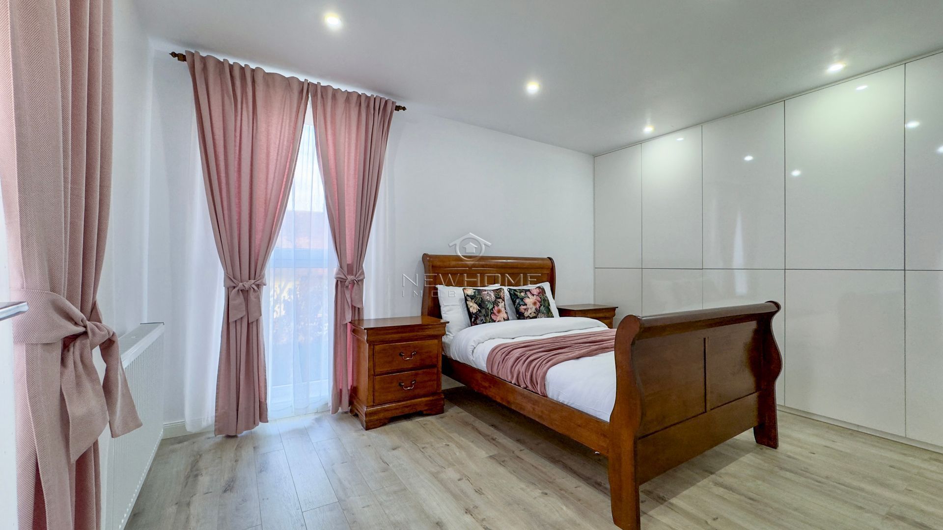 Comision 0% Apartament cu 3 camere de vânzare în zona Centrală