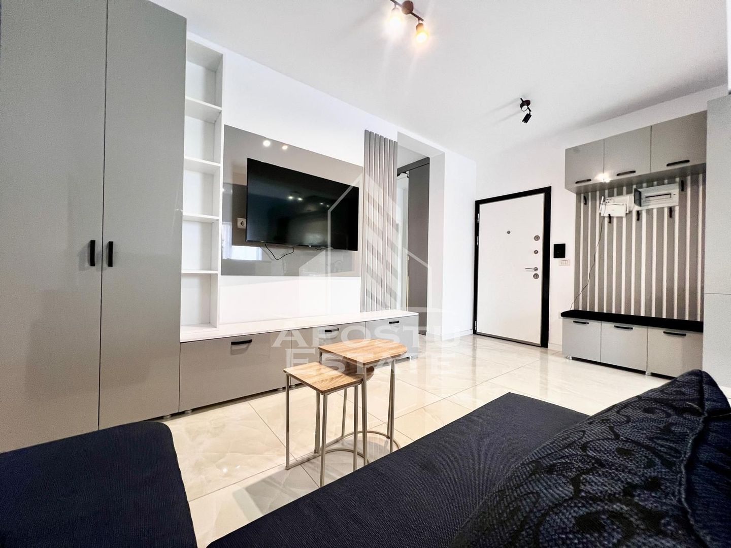 Apartament 3 camere de închiriat, 2 nivele, loc de parcare, Zona Giroc