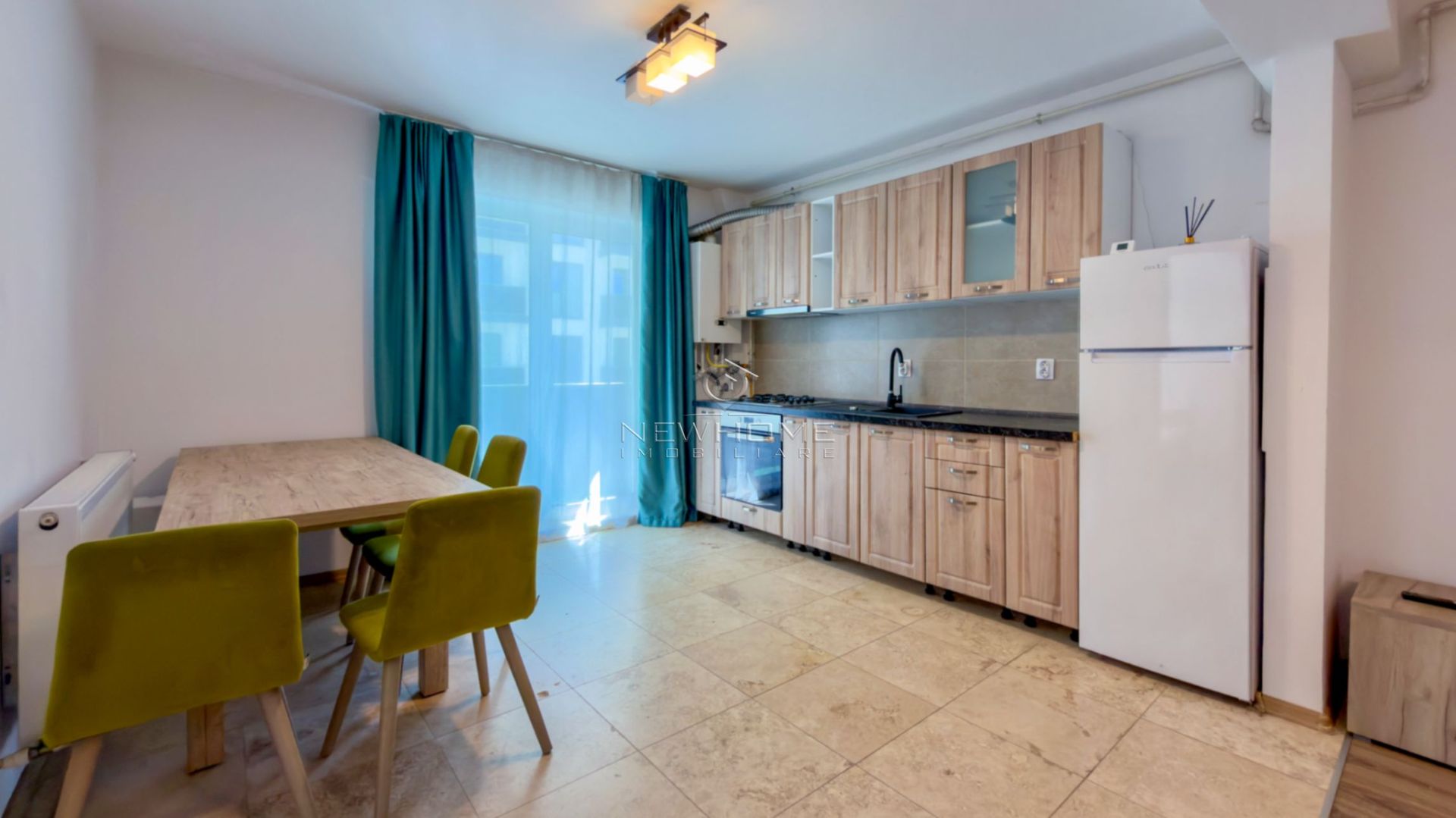 Apartament 2 camere Parcare, în zona Dambul Rotund