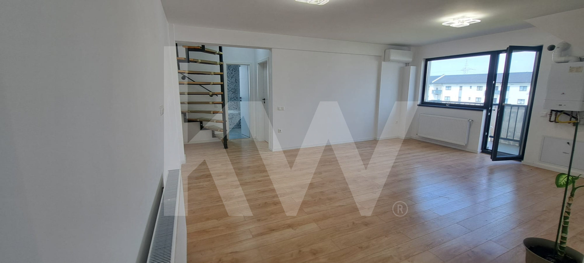 Apartament 3 camere , pe doua niveluri , in imobil cu lift