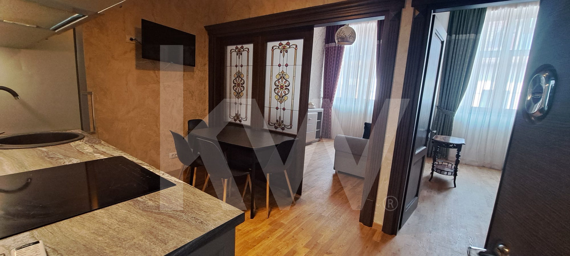 Apartament premium ultracentral , cu design interbelic și tehnologie modernă