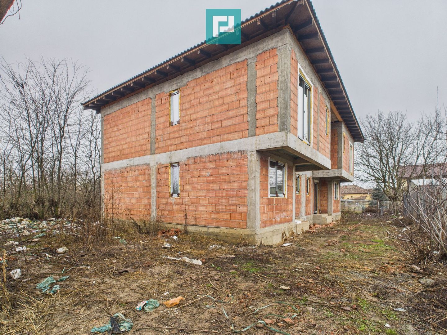 Duplex confortabil și retras în Chisoda