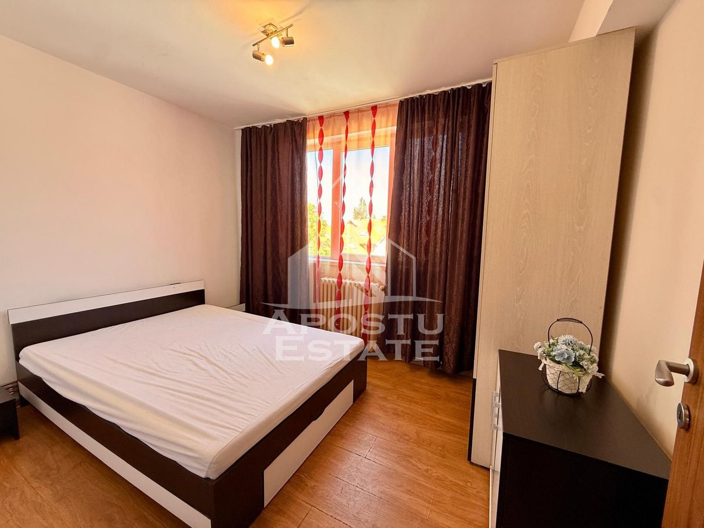 Apartament 3 camere,de inchiriat, Centru, Timisoara