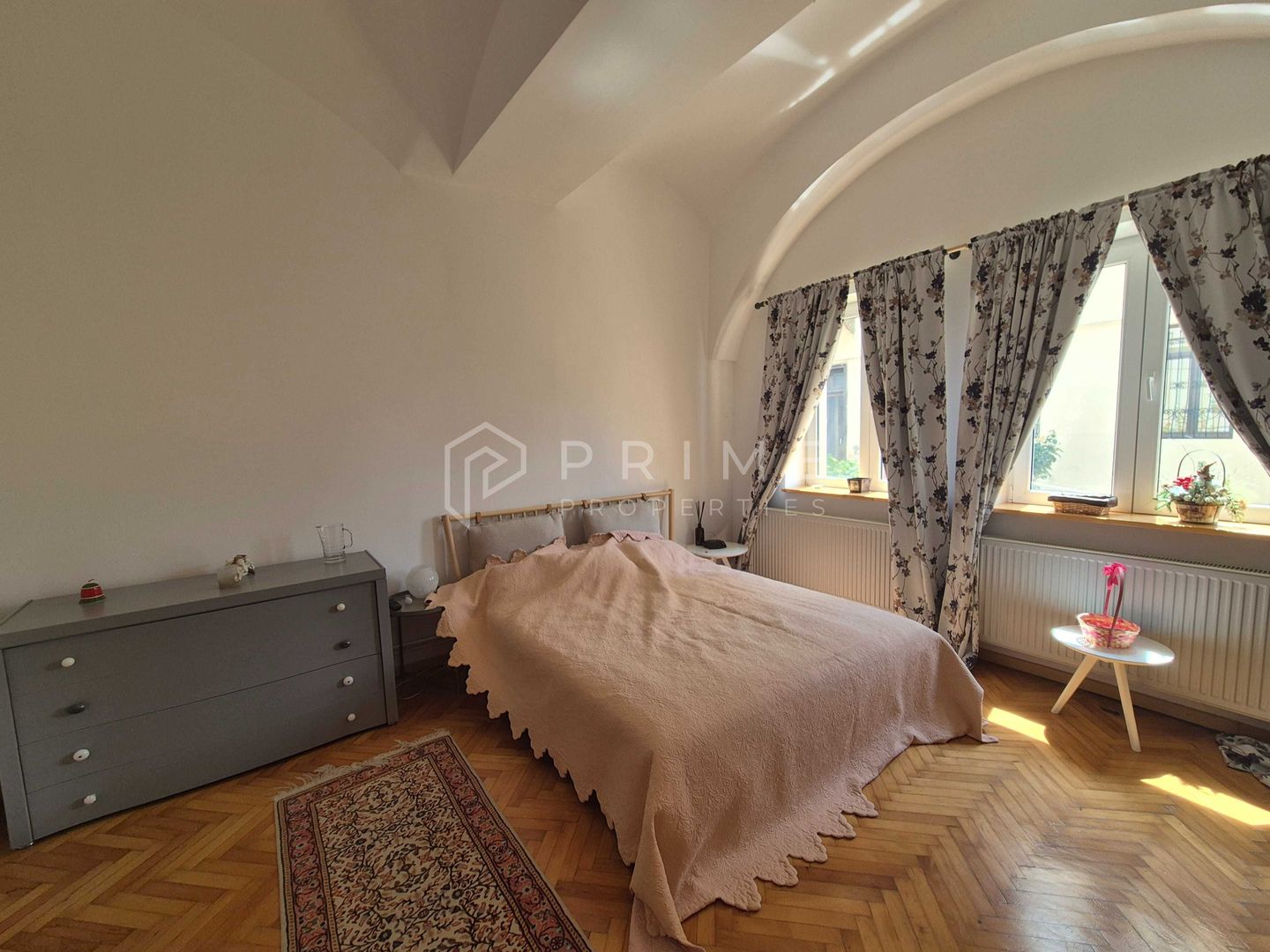 Apartament cu 2 camere de închiriat Ultracentral