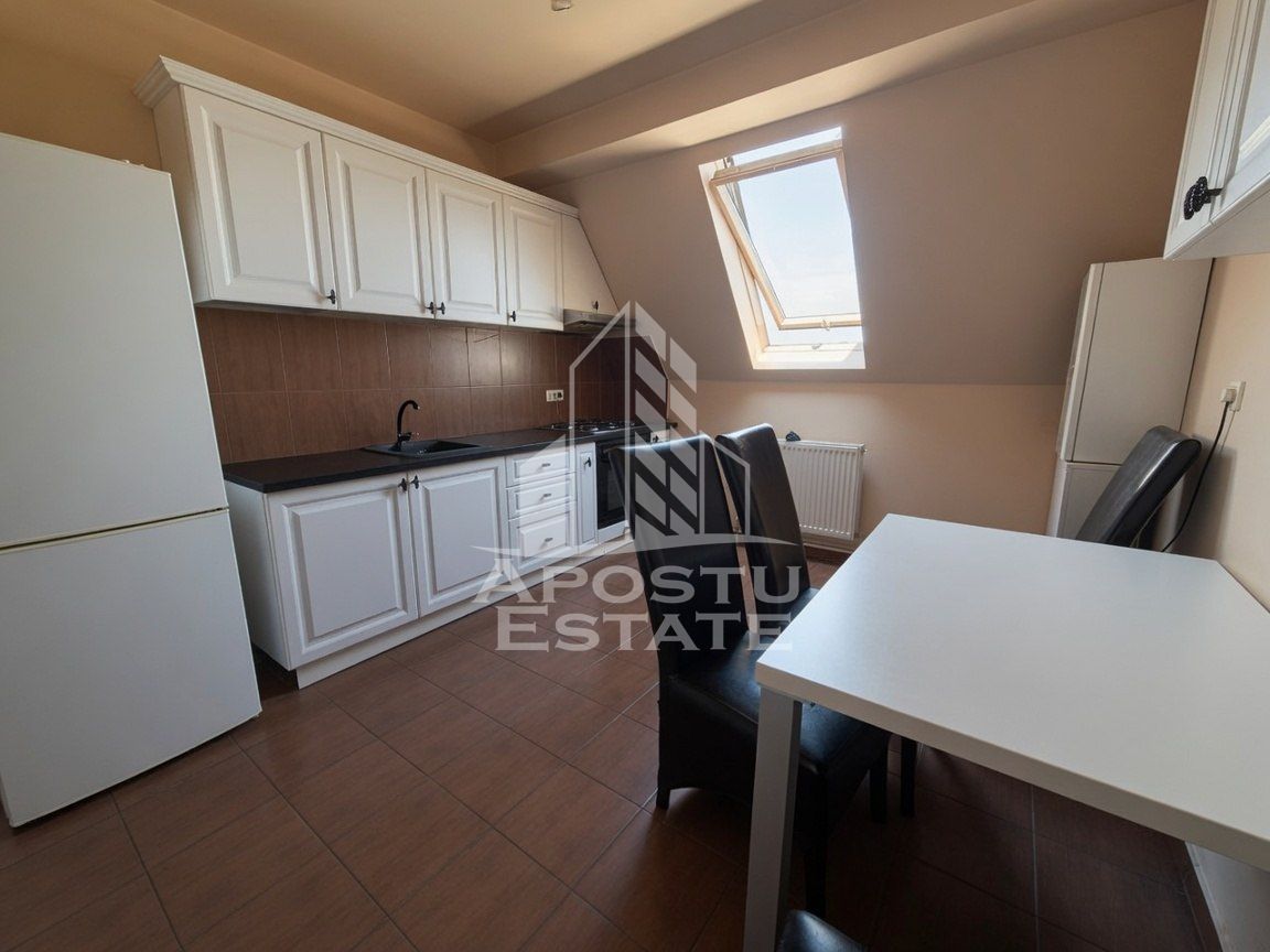 Apartament cu 2 camere, de vanzare, Dambovita, Timisoara