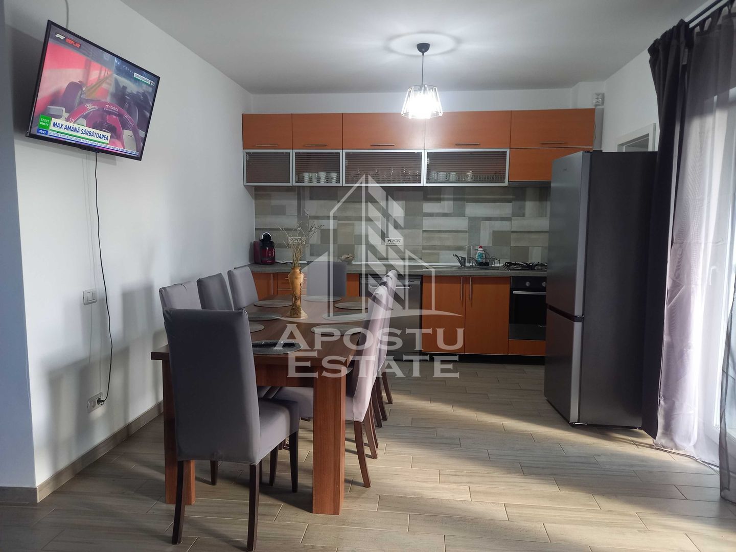 DUplex in Ghiroda , 3 Dormitoare, Gradina Proprie