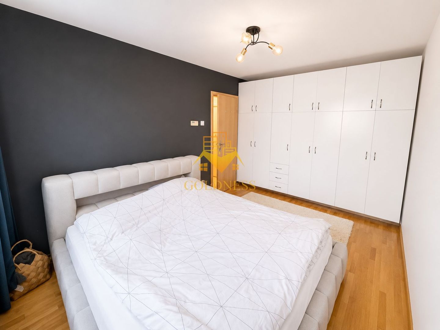 3 camere decomandate, Parcare, Big, Mehedinti, Baza sportiva, Manastur