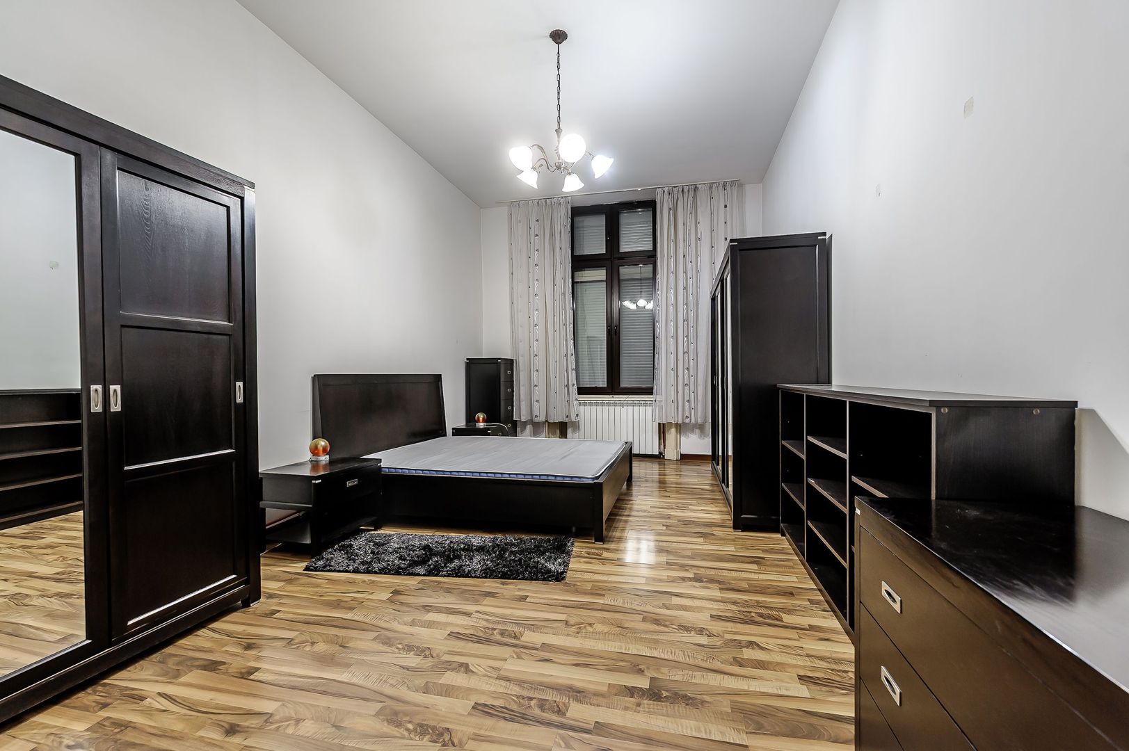PRET NOU! Apartament 2 camere - Etaj 1 - Palatul Neumann - COMISION 0