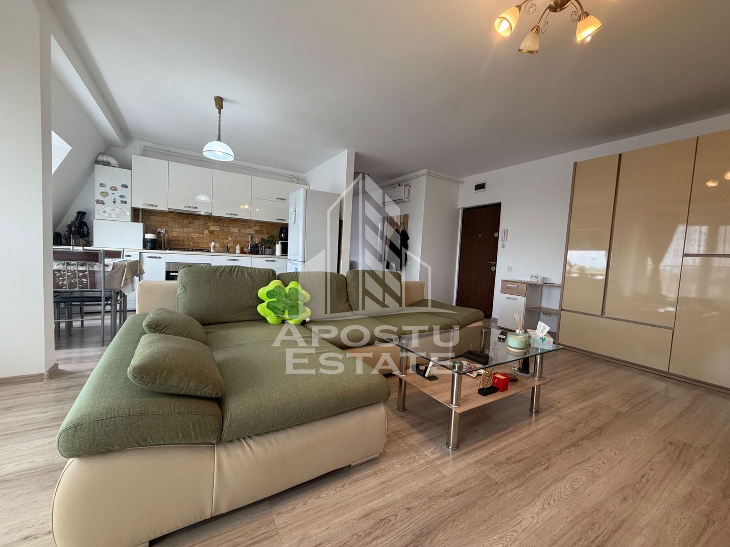 Apartament cu 2 camere de vânzare , Zona Lipovei , Timisoara