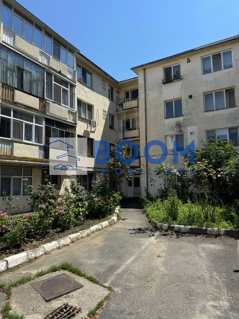Apartament 3 Camere | Zona Ultracentrala | Etaj 1 - De RENOVAT