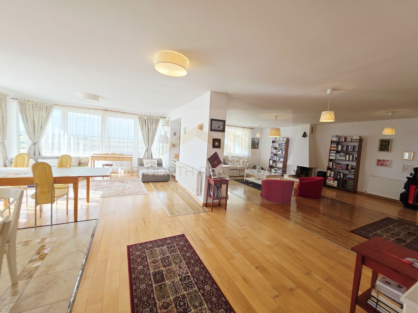 Penthouse 148mp cu terase75 mp și șemineu | Corbeanca