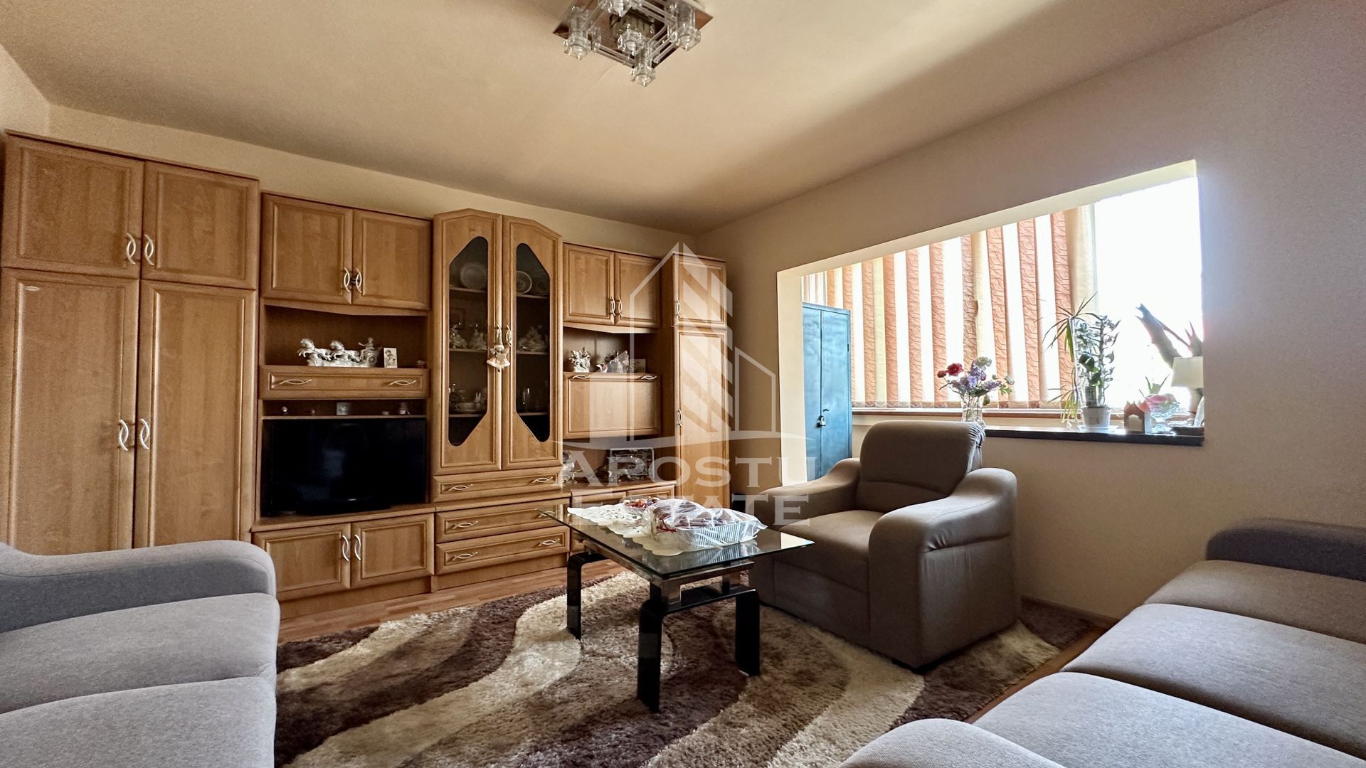 Apartament de vanzare cu 3 camere, decomandat, Aradului Timisoara