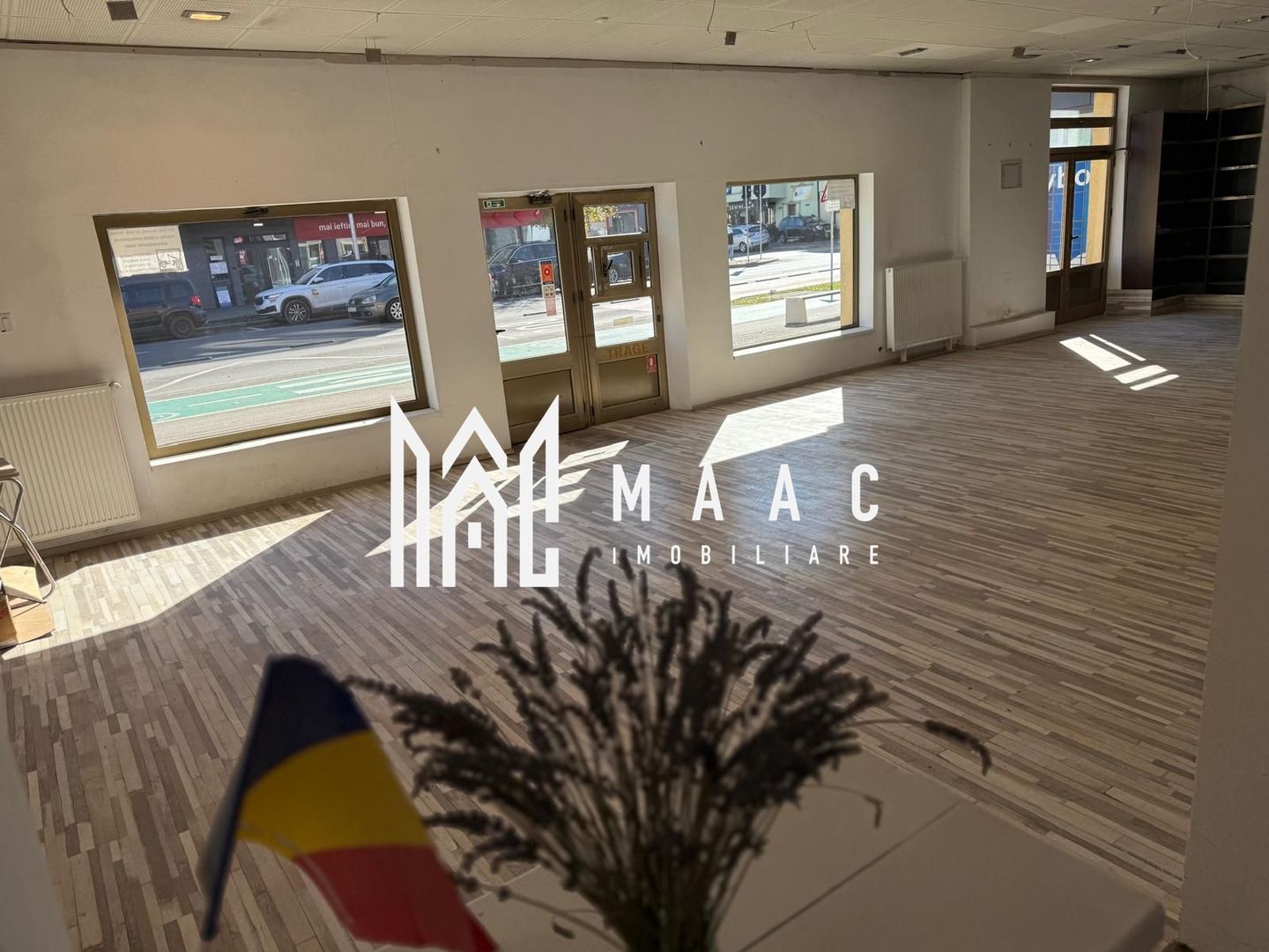 Spațiu Comercial | 110 Mp | Loc de Parcare | Calea Dumbrăvii