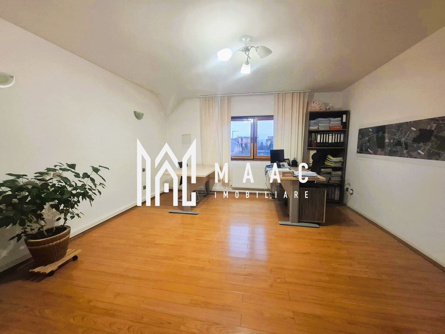 Casă de vânzare Șelimbăr | 9 camere | 395 mp utili, teren 544 mp