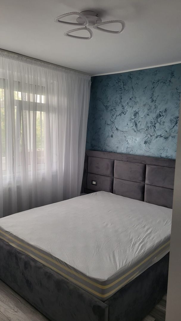 De inchiriat apartament cu 2 camere la Papadie, etaj 3, renovat, 550 E