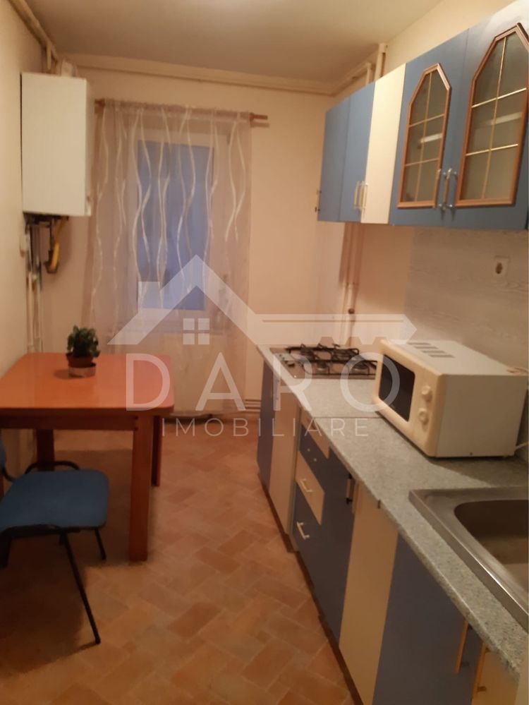 Inchiriez apartament doua camere
