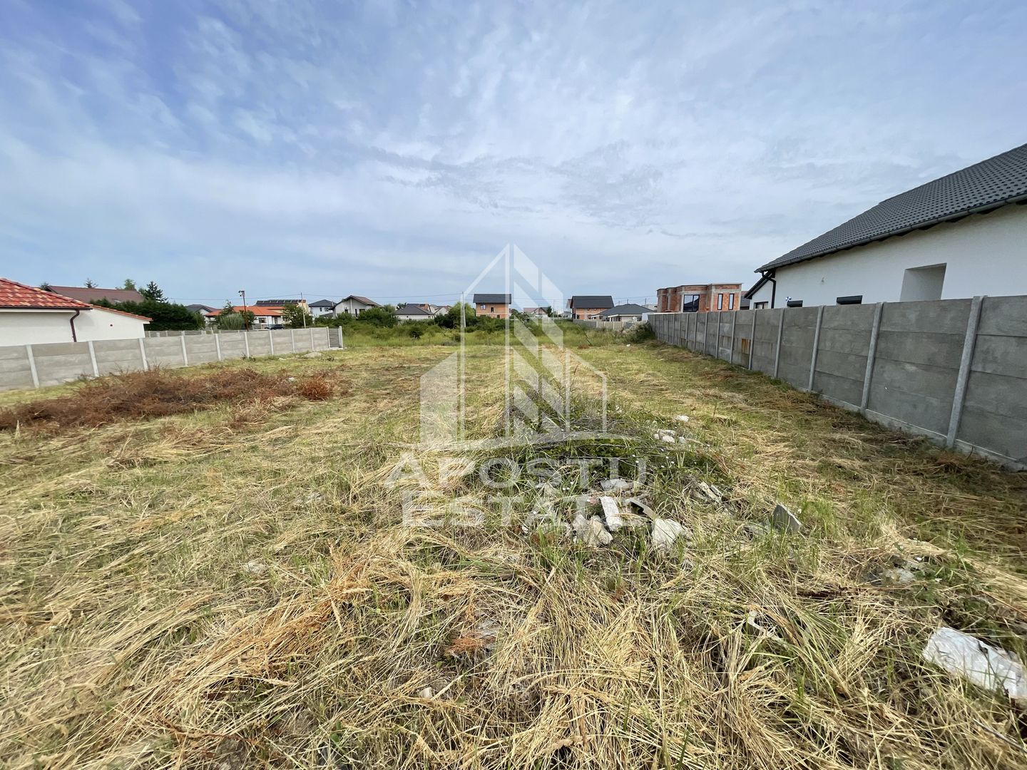Teren 1020 mp, ideal duplex, SAG.