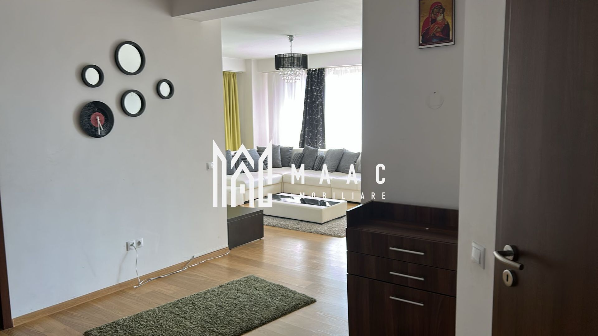 Apartament modern I 3 camere I 2 bai I Garaj I Lift