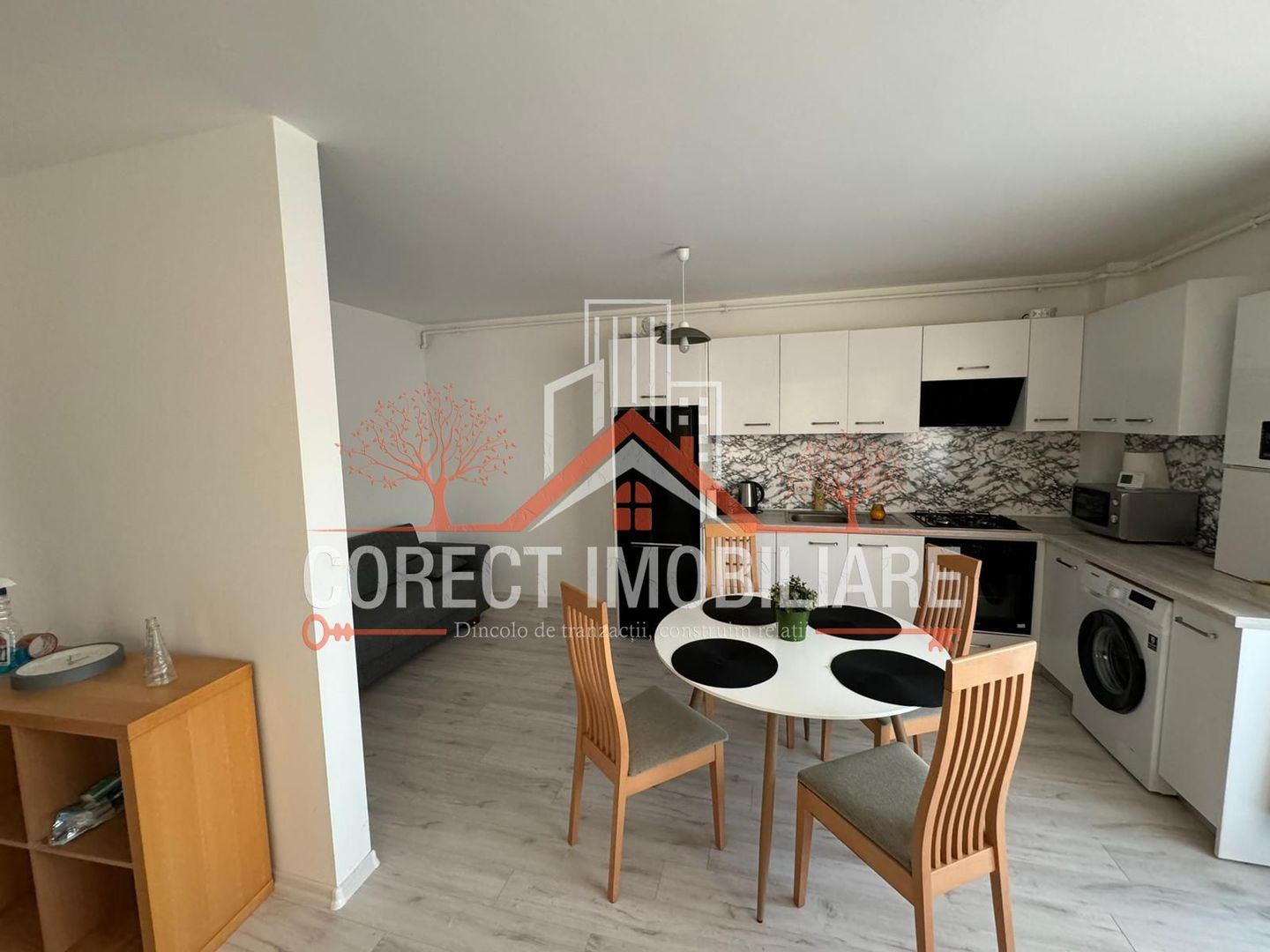 Apartament de vanzare in bloc nou - curte privata si panorama verde