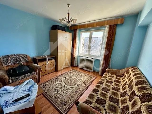 Vand apartament 3 camere, etaj 3, in cartierul Unirii.