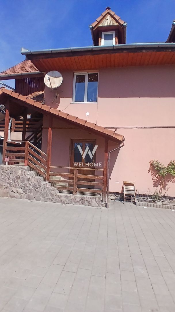 Casă individuală de vânzare în Șura Mare – ideală pentru 2-3 familii