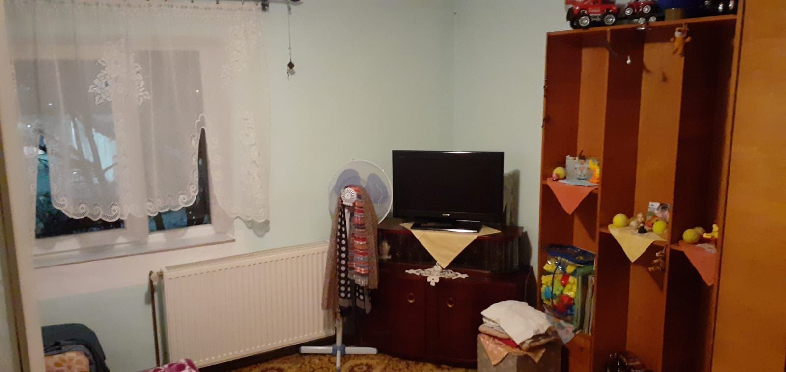 BRASADAS vinde ap 3 cam etaj 4/4 lângă Economic.