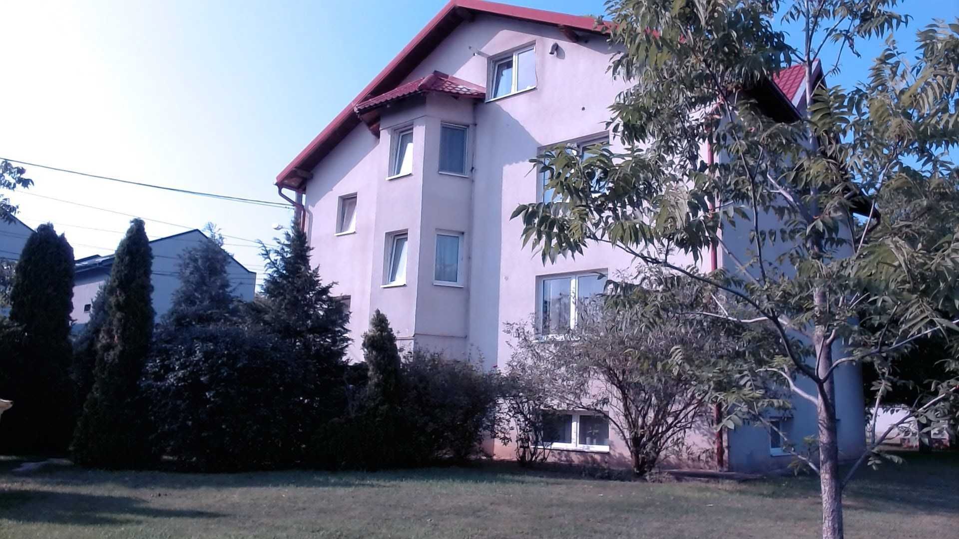 Clădire Dem+P+1+M, Dantelei - Apartamente, Clinică sau Birouri, 450 mp
