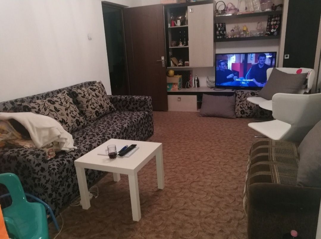 Particular vand Apartament 4 camere