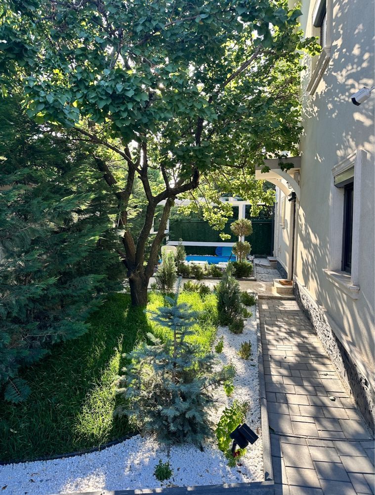 Vila,garaj dublu,semineu,piscina,Militari limita Sect6,Chiajna,Rosu