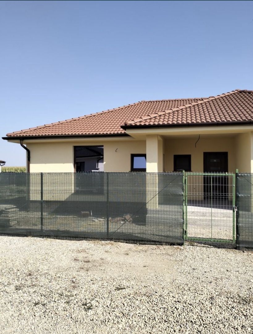 Casa de vanzare Lazuri