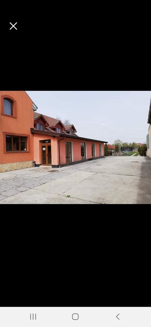De vanzare casa 330 mp
