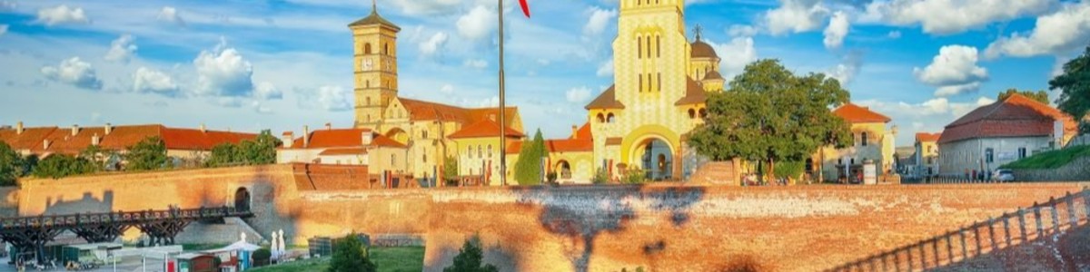 INTERMEDIA Imobiliare