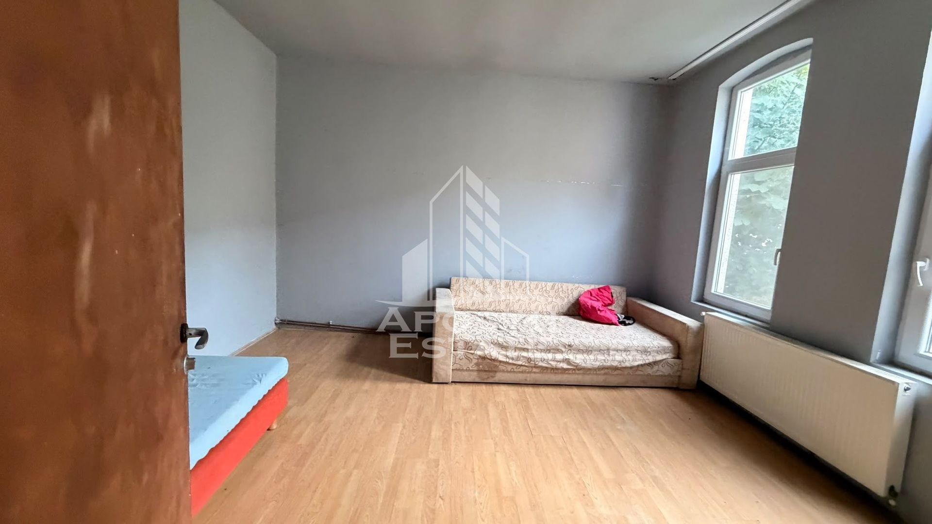 Casa renovabila cu 3 camere | 512 mp teren | Zona Calea Sa...