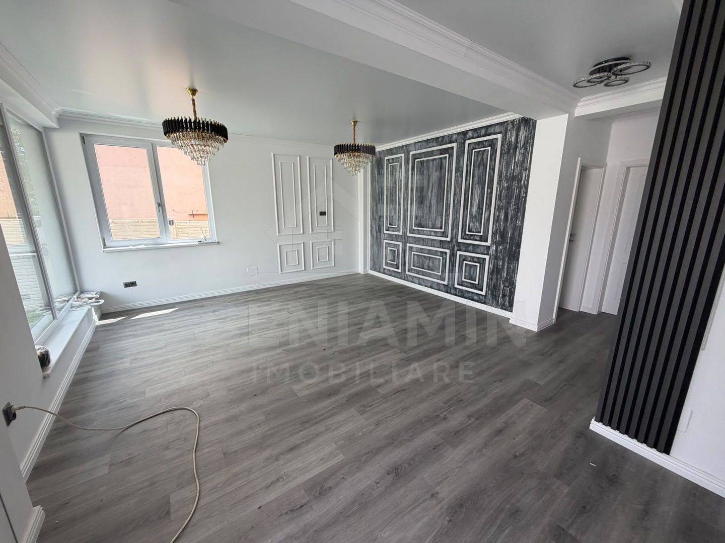 Casa 3 dormitoare-3 bai-Bariera Valcii-Moderna-toate utilitatile