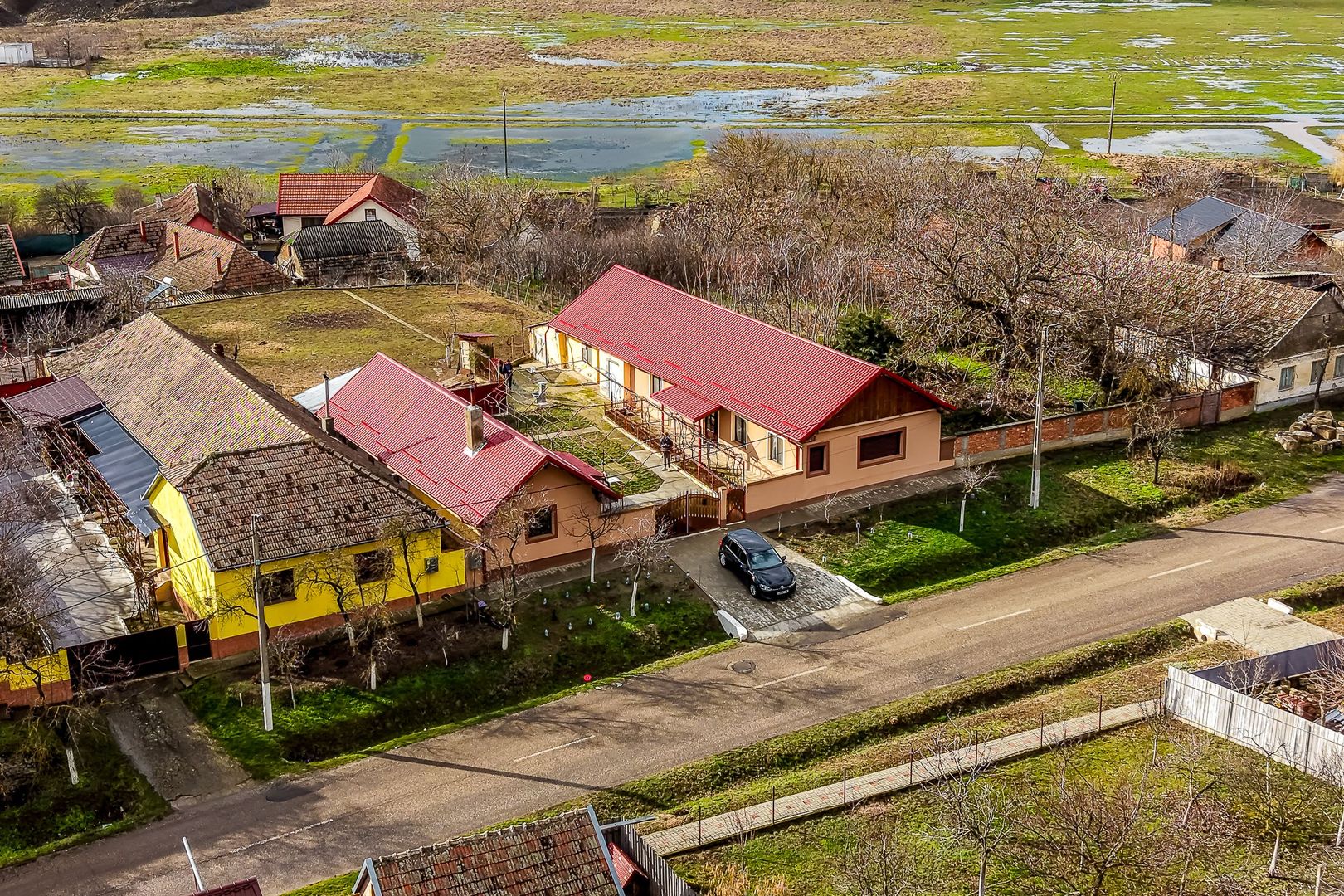 Casă în Vinga – restaurată Integral 2025 | 3 camere | utilități