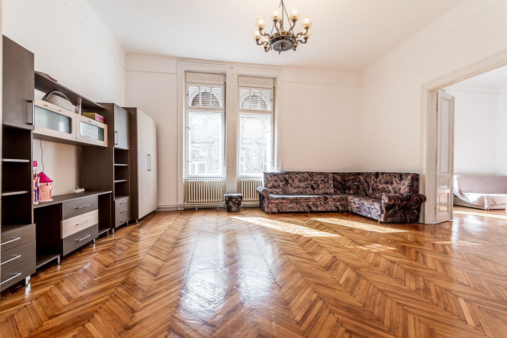 Apartament spațios cu 2 camere, situat pe strada Mețianu