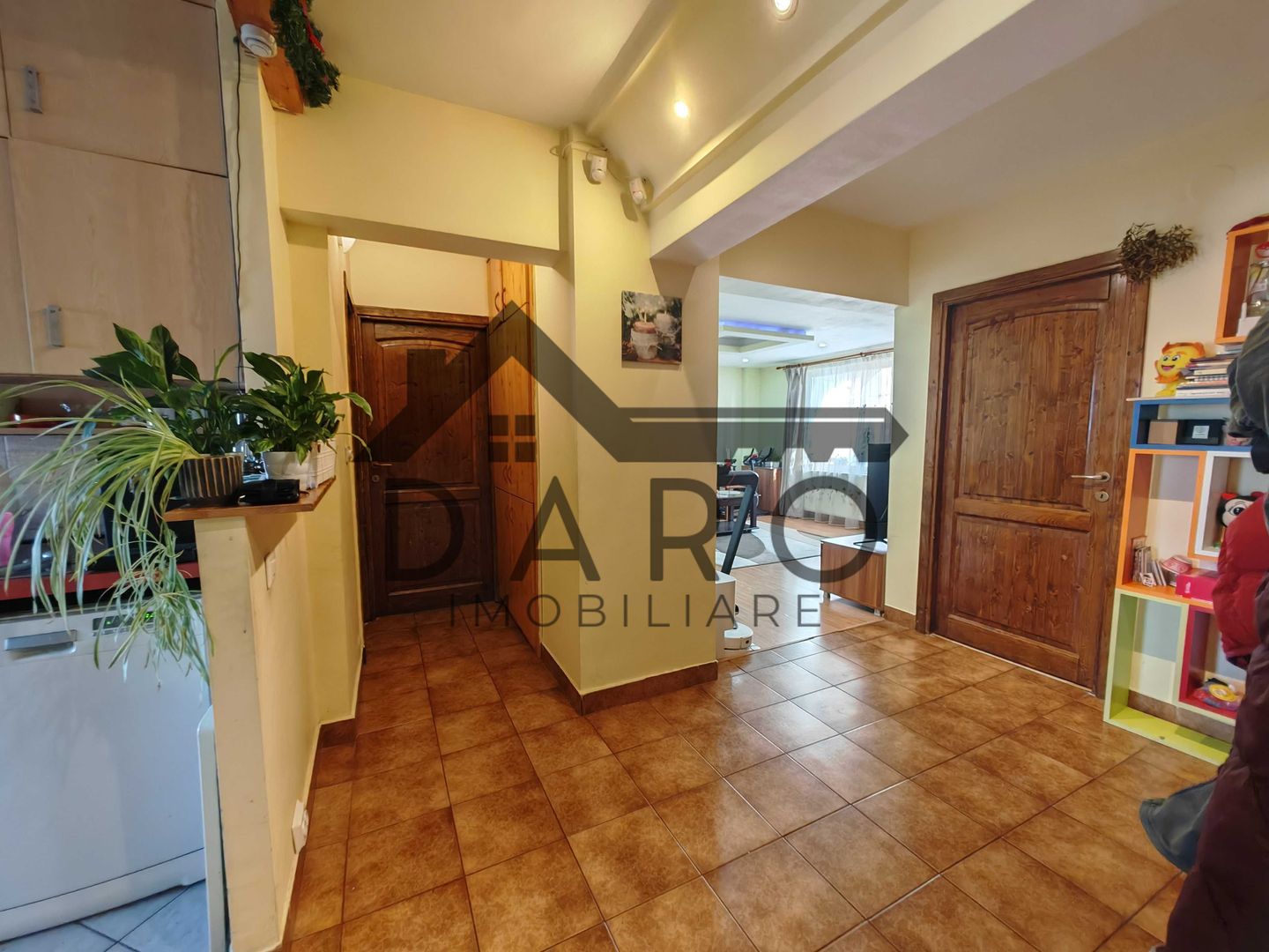 Vand apartament 3 camere