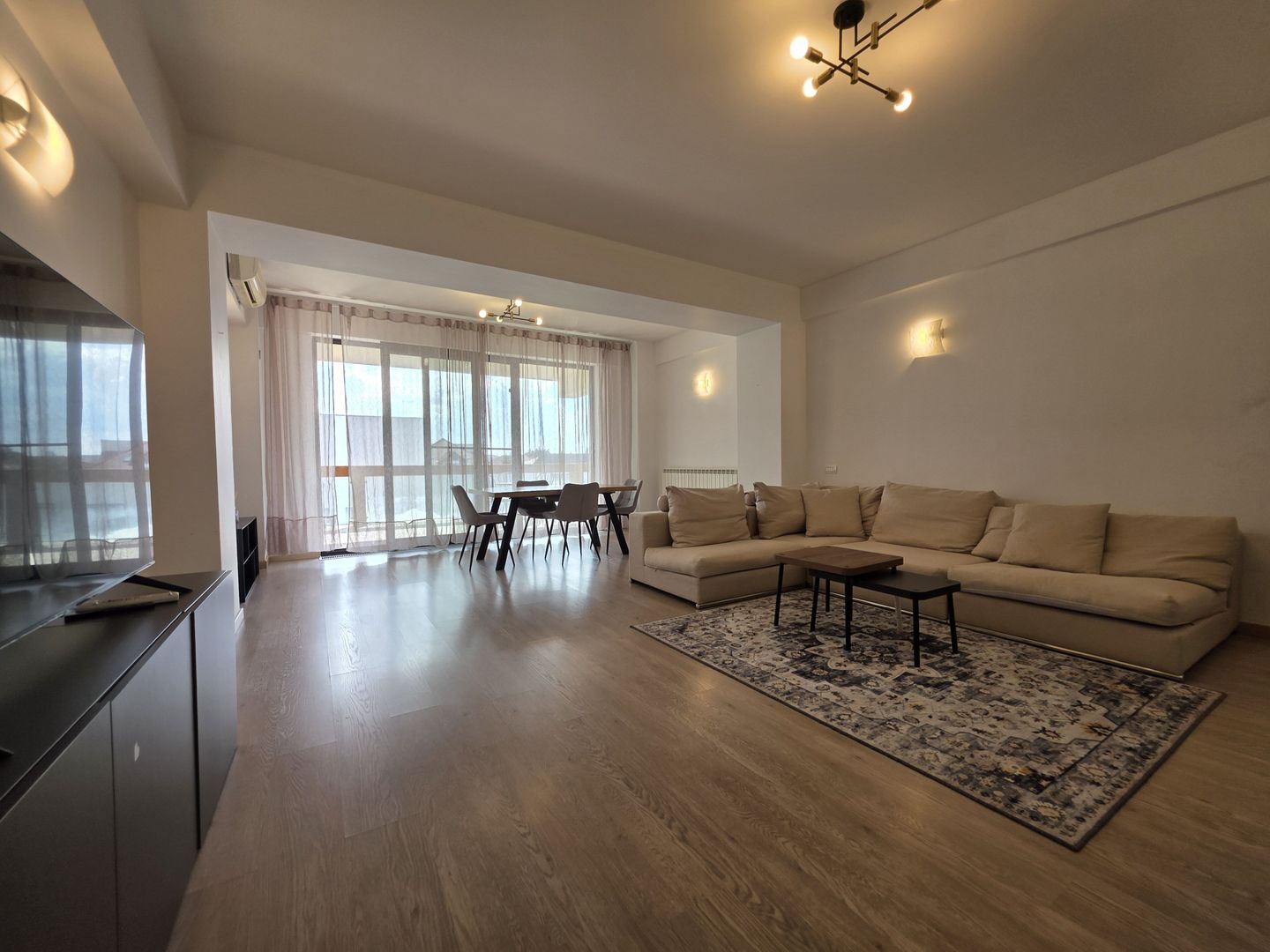 Apartament 3 camere in zona Iancu Nicolae!