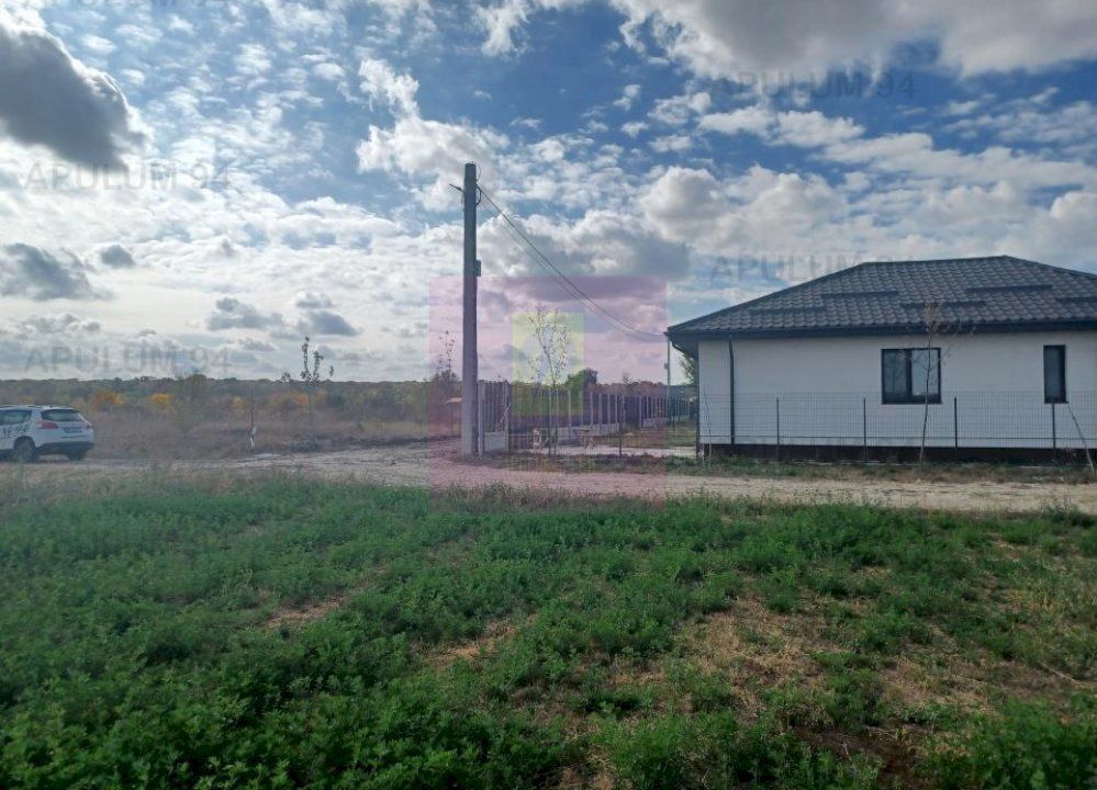 Gulia, teren intravilan curti-constructii, 516 mp, utilități aproape