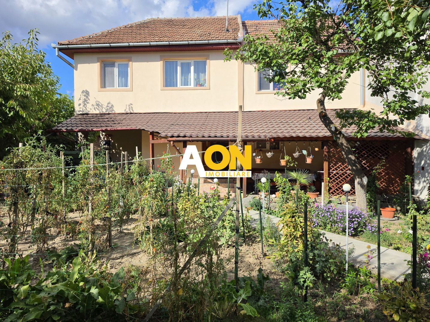 Casa 5 camere + anexe, 552 mp teren, Centru, zona Prefectura