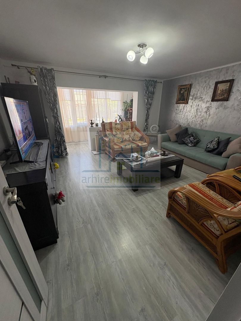 Apartament 3 camere decomandat, – Pantelimon, Ilfov | Parcare + boxă