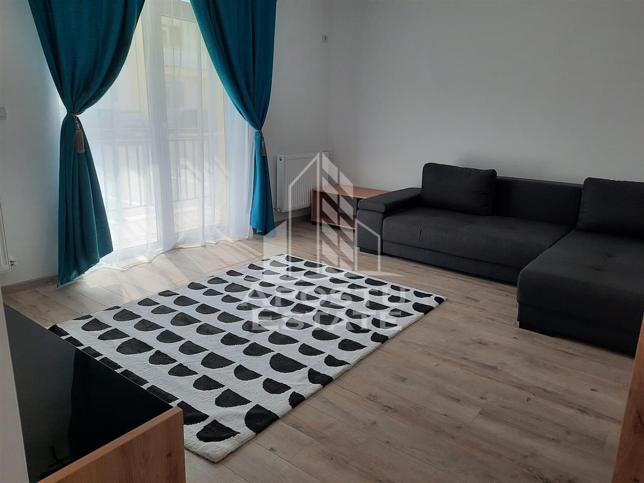 Apartament cu 2 camere de închiriat- centrala proprie, Giroc