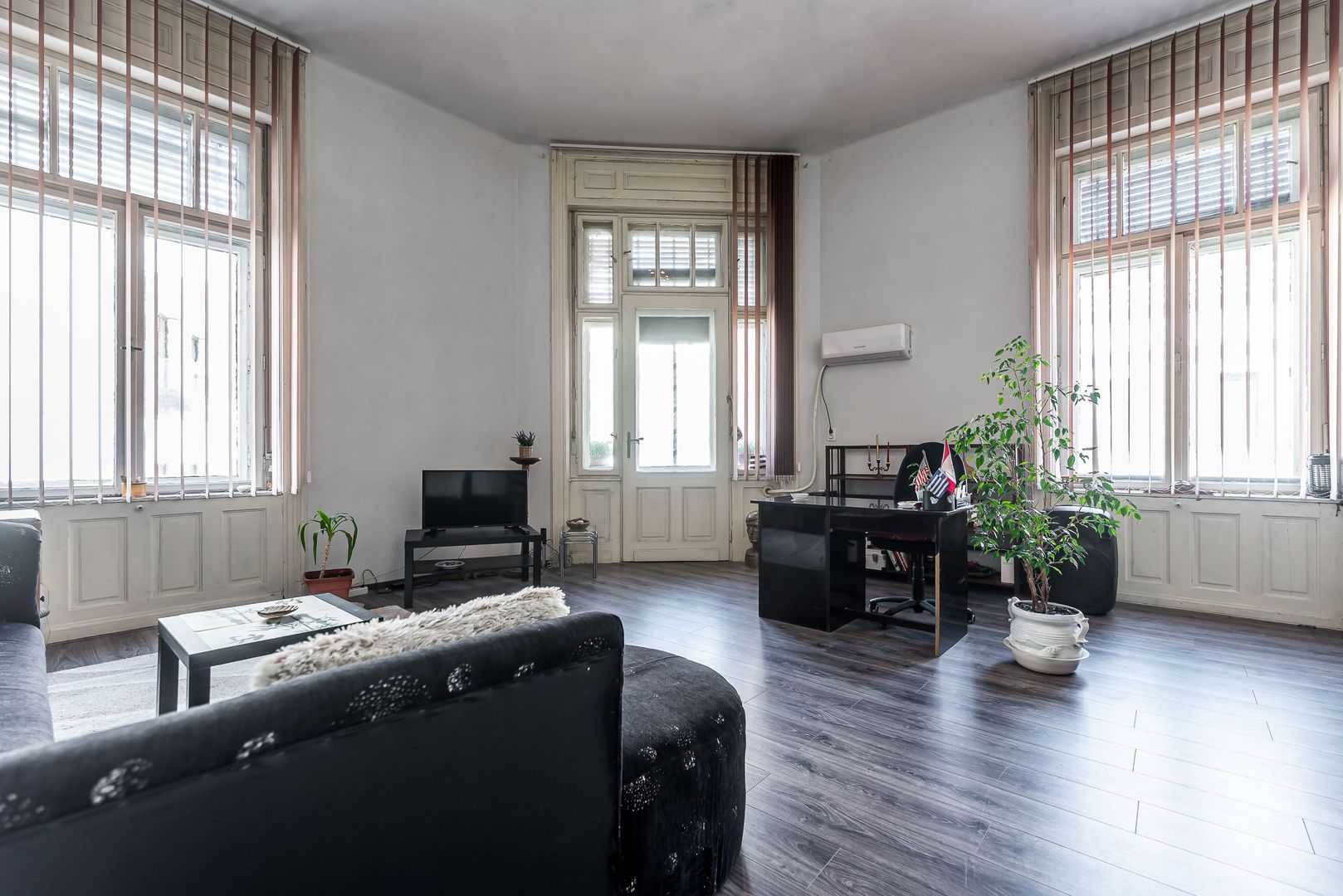 Apartament cu 2 camere în Palatul Bohuș - 0% COMISION