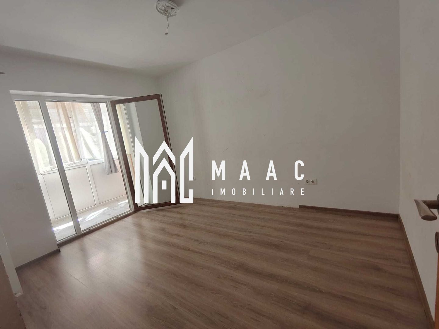 Apartament 2 camere decomandat | Arhitecților, Sibiu | parcare